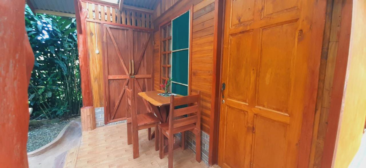 Bed and Breakfast Jardin entre Montañas Bijagua Exterior foto