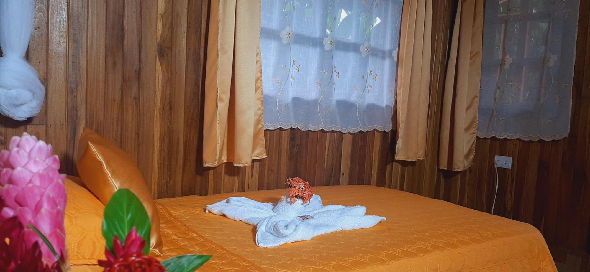 Bed and Breakfast Jardin entre Montañas Bijagua Exterior foto